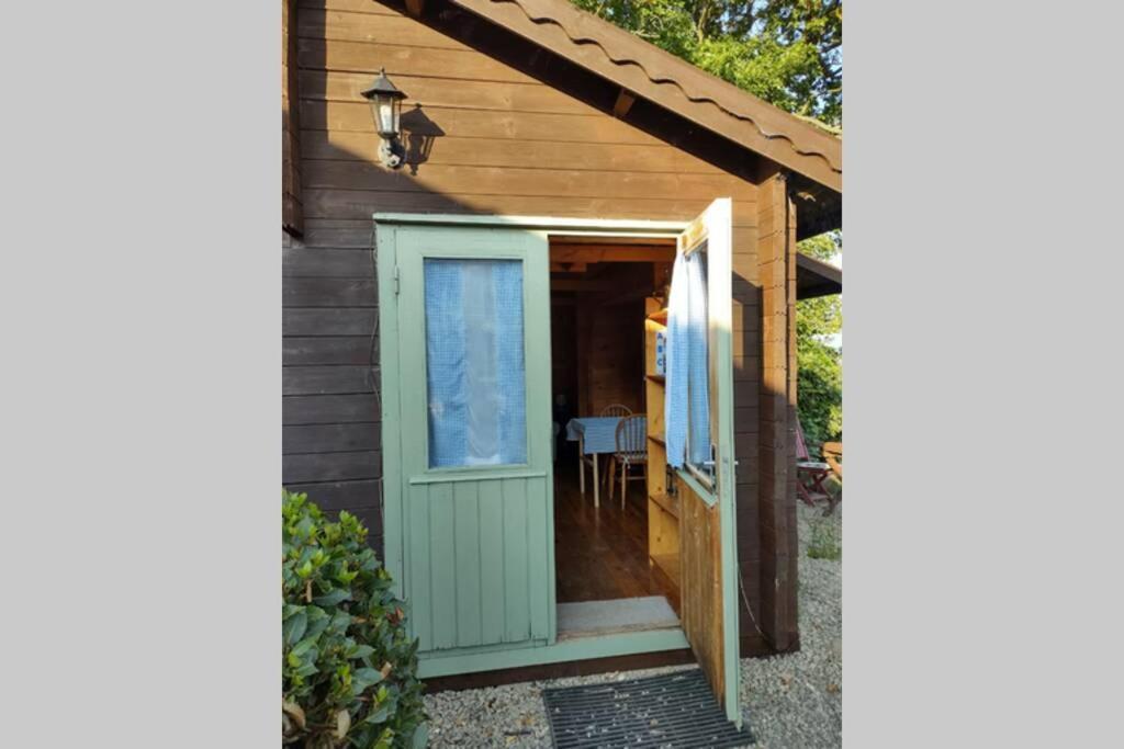 Self Catering Garden Lodge Ludlow Ngoại thất bức ảnh